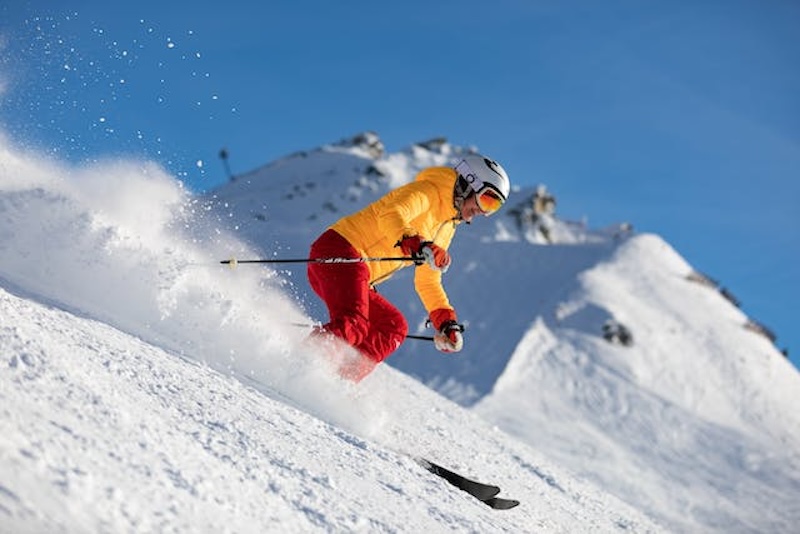 <img src="topinfo_bg.png" role=“ 3Skiing in Kashmir-Our Services”>